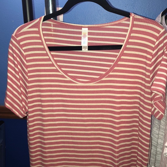 Lularoe - Picture 3 of 7